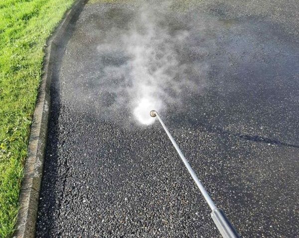 Tarmacadam Cleaning & Sealing 